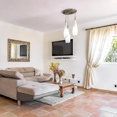 3 Bedroom Apartments, Los Gigantes Puerto de Santiago (Tenerife)