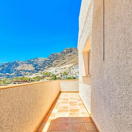 Apartment 3 Bedroom Apartments, Los Gigantes *