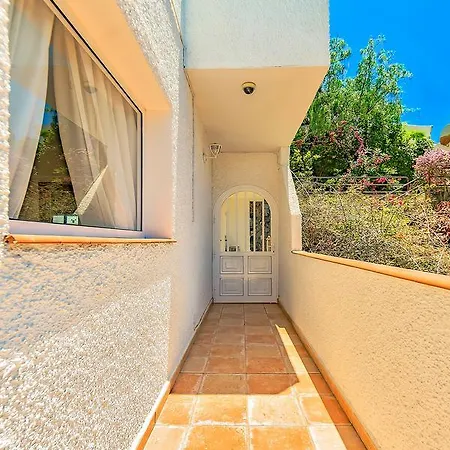3 Bedroom Apartments, Los Gigantes Apartment