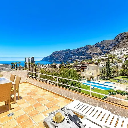 3 Bedroom Apartments, Los Gigantes Apartment Puerto de Santiago (Tenerife)