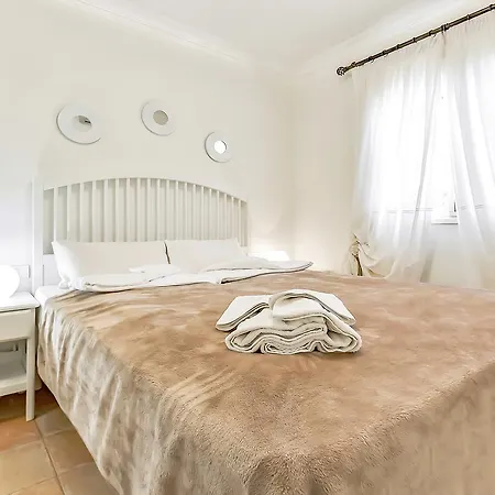 3 Bedroom Apartments, Los Gigantes Lejlighed Puerto de Santiago (Tenerife)