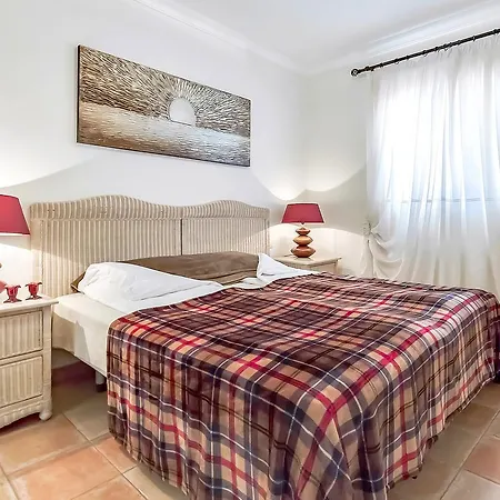 3 Bedroom Apartments, Los Gigantes Puerto de Santiago (Tenerife)